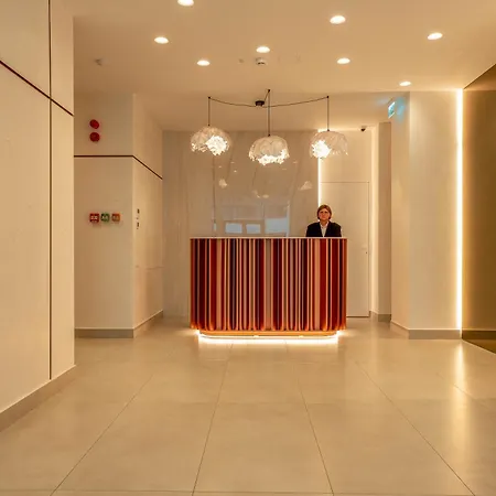 Aviatiei Tower * ブカレスト